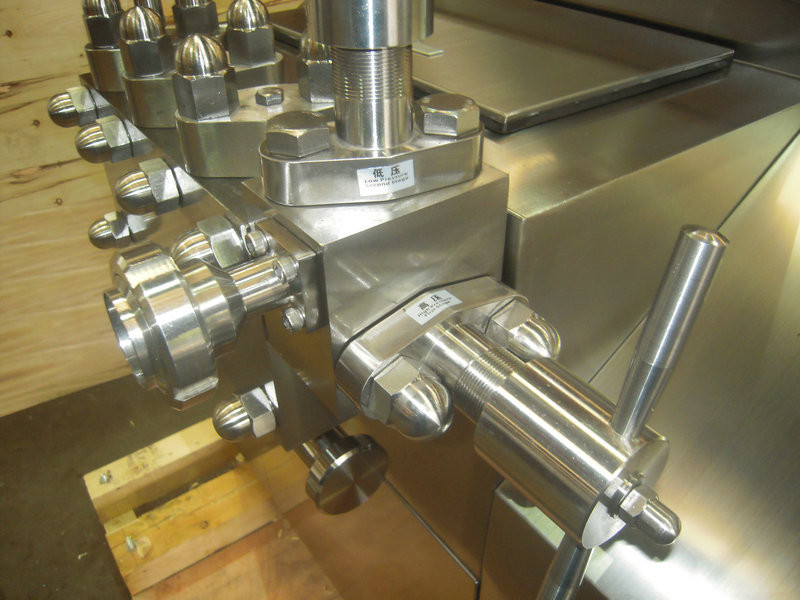 500 L/H High Performance Dairy Homogenizer 25 Mpa For Liquid / Food