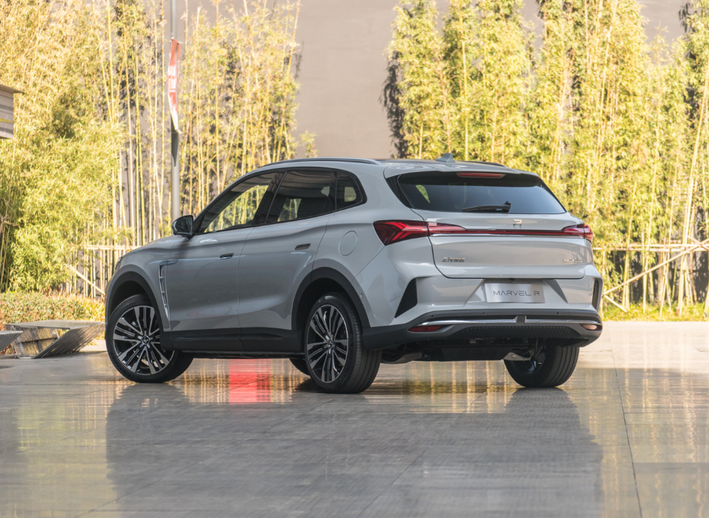 2023 White Pure Electric Suv Feifan Marvel R With Large Battery 170km/h High Speed And Supported Fast Charging