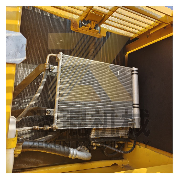 2022 Komatsu PC200-7 PC200-8N1 Excavator with Low Hours In Shanghai