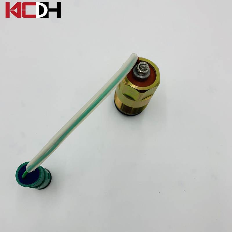 Kobelco Excavator Spare Parts SK200-6 Hydraulic Pump Solenoid Valve Green Plug K3V63