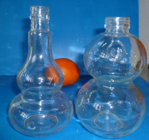 Quality gourd shape liquor glass bottle wholesale