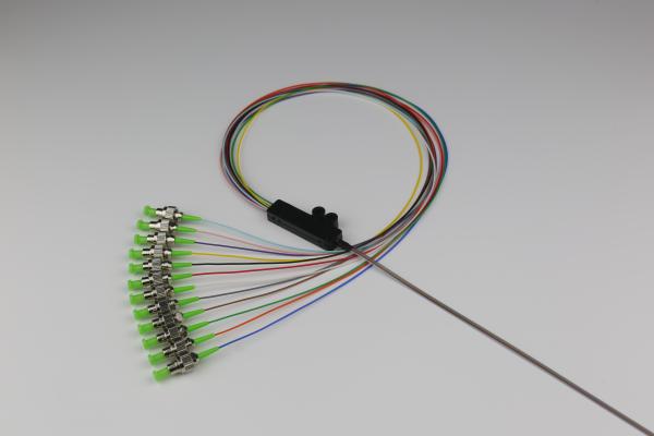 UPC / APC Polish Optical Fiber Pigtail SC LC ST FC 12 Core Ribbon Fan Out Tight