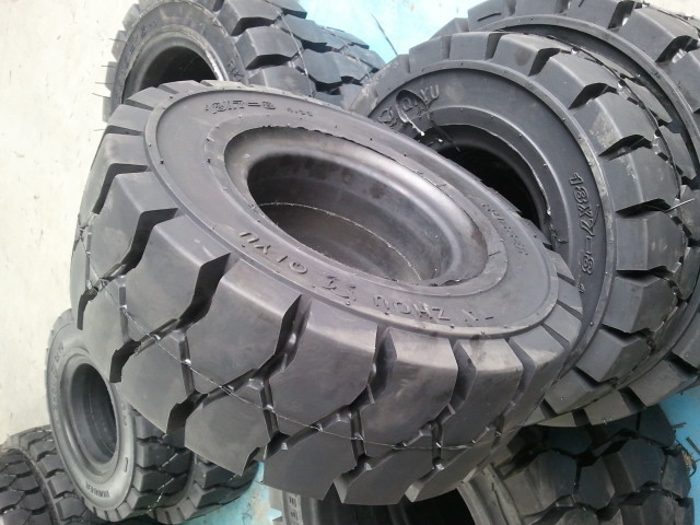 Hyster forklif tire solid tire 5.00-8, pneumatic shaped solid tire 6.00-9tire tread mold center of gravity