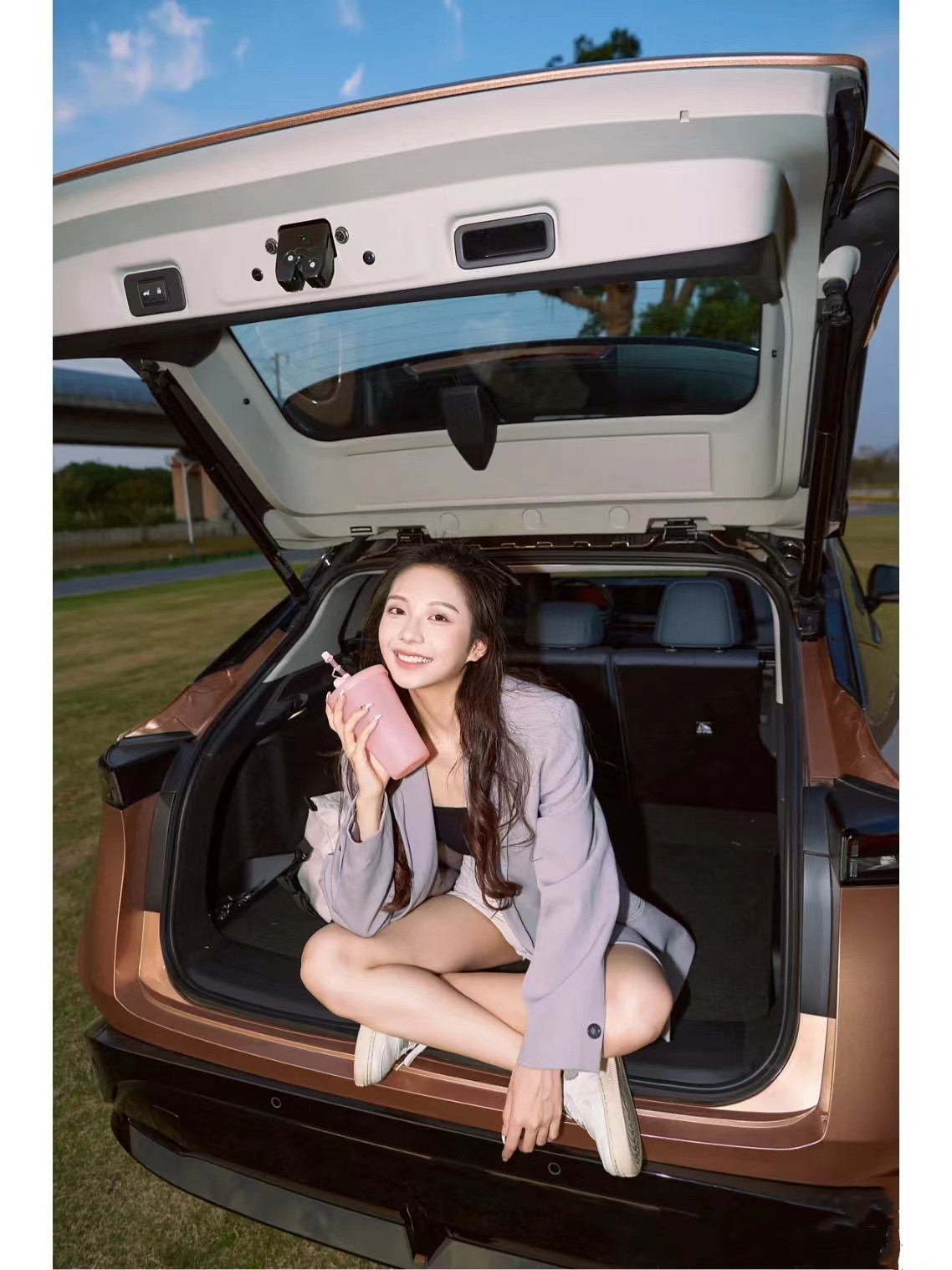 2023 Nissan Ariya Left Steering Electric Car High Speed EV Car Range for Adults Pure Electric Range 623km