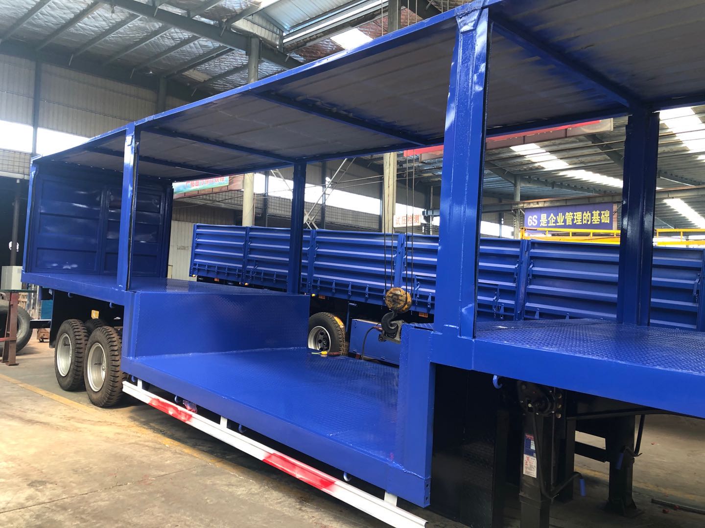 NDRC Announced Enterprise 40 Tons Curtain Semi Trailer with Dual Line Braking System