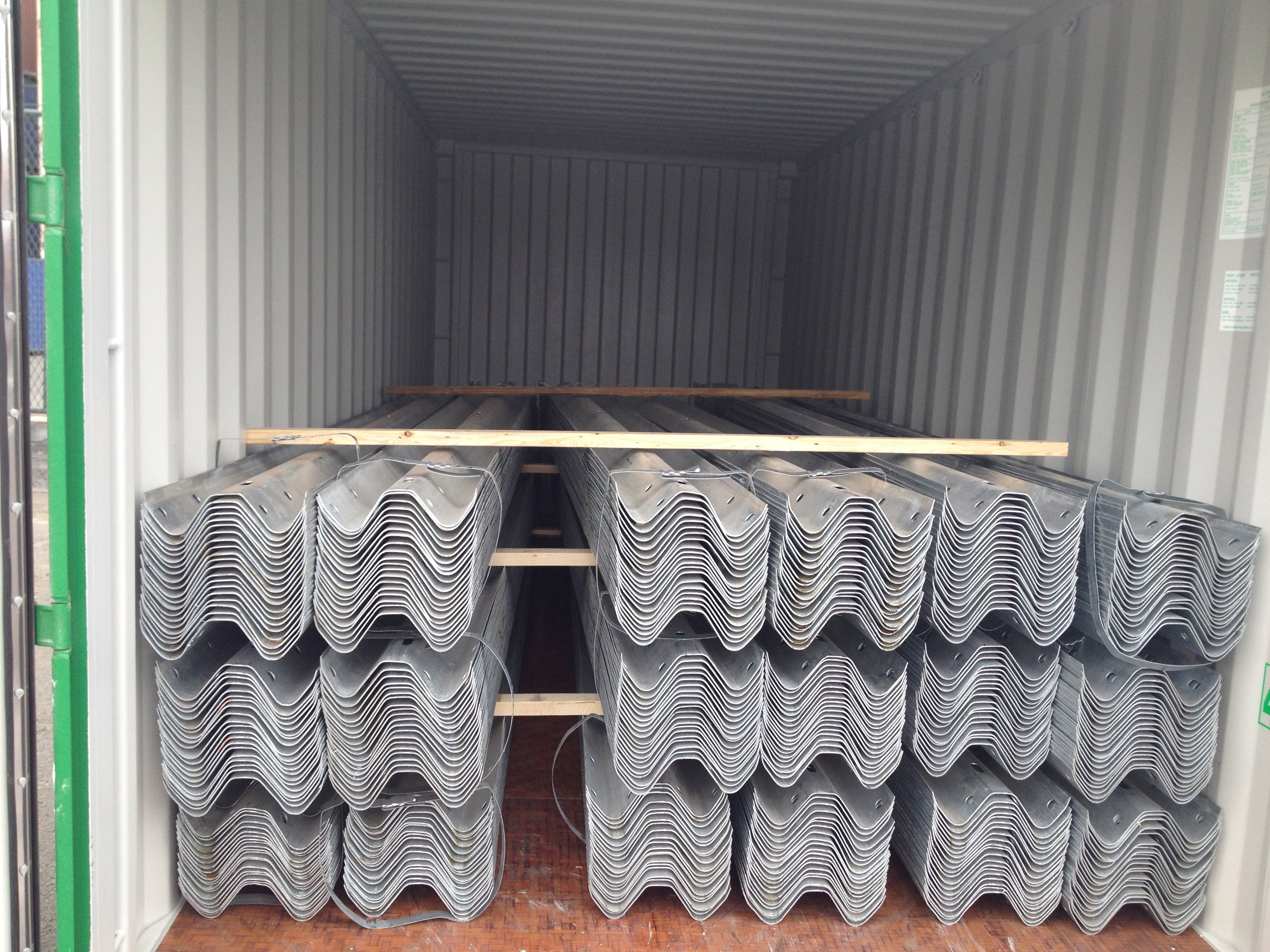 OEM Safety Roller Barrier Highway Guardrail Hot Galvanized Roller Crash Barrier