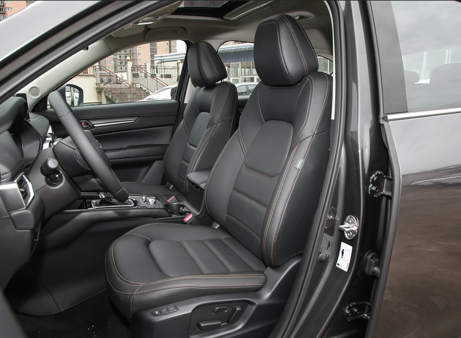 2025 Mazda CX-5 Keyless Start and 2.0L Torque of 200 N.m for Enhanced Performance in a Compact SUV