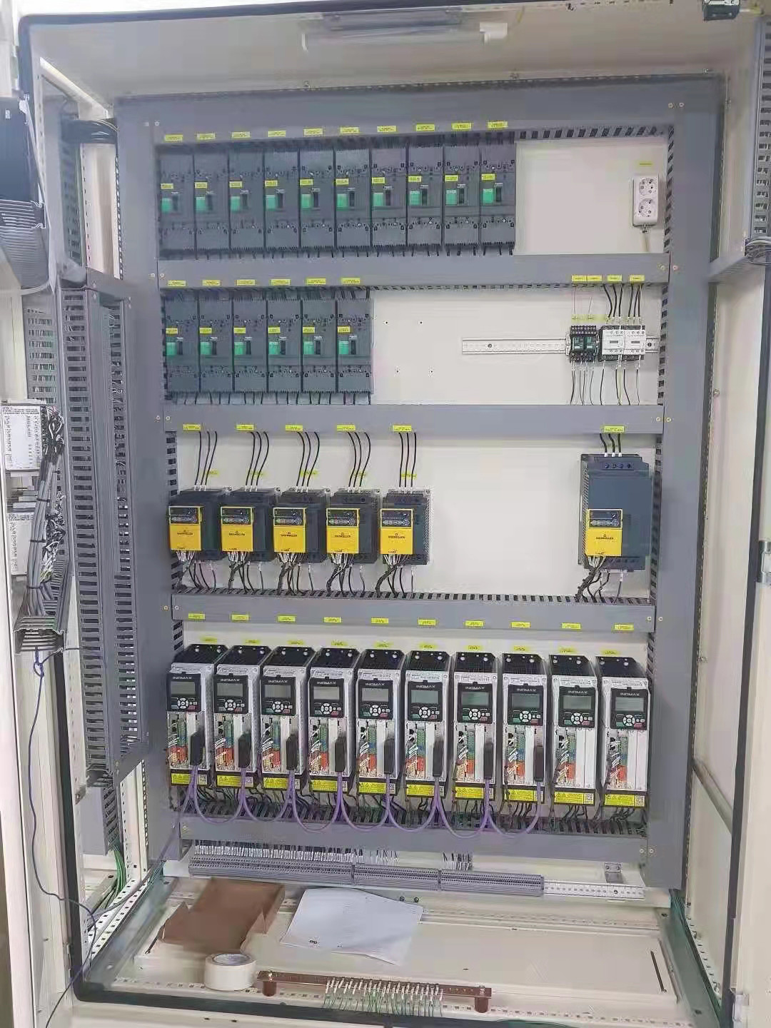 Inomax Low Harmonic Regenerative AC Drive 4Q VFD ACS880-07-0271A-7 ACS880-07-0370A-7