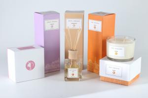 3 Wick Soy Wax Candle And Diffuser Set 100ml / 150ml Air Freshing Pillar Shape