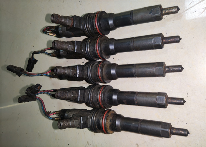 2nd Hand 6M70 Fuel Injector , Used In Diesel Engine For Excavator SY412C 0445120006