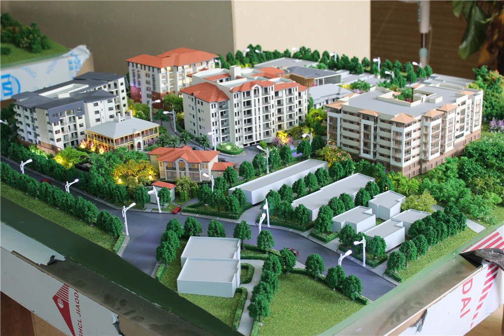 Hospital Building Exhibition 3D Model Travel Case Packing Wood Plate Base