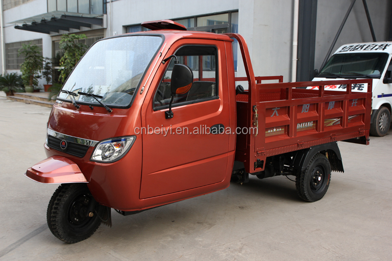 1000W Enclosed Cabin Cargo 3 Wheel Motorcycle Tricycle with Front Drum Rear Drum CDI