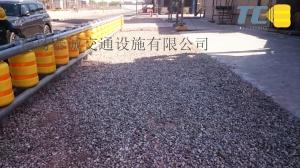 Quality Road Traffic Highway Guardrail Safety Roller Barrier Road safety wholesale
