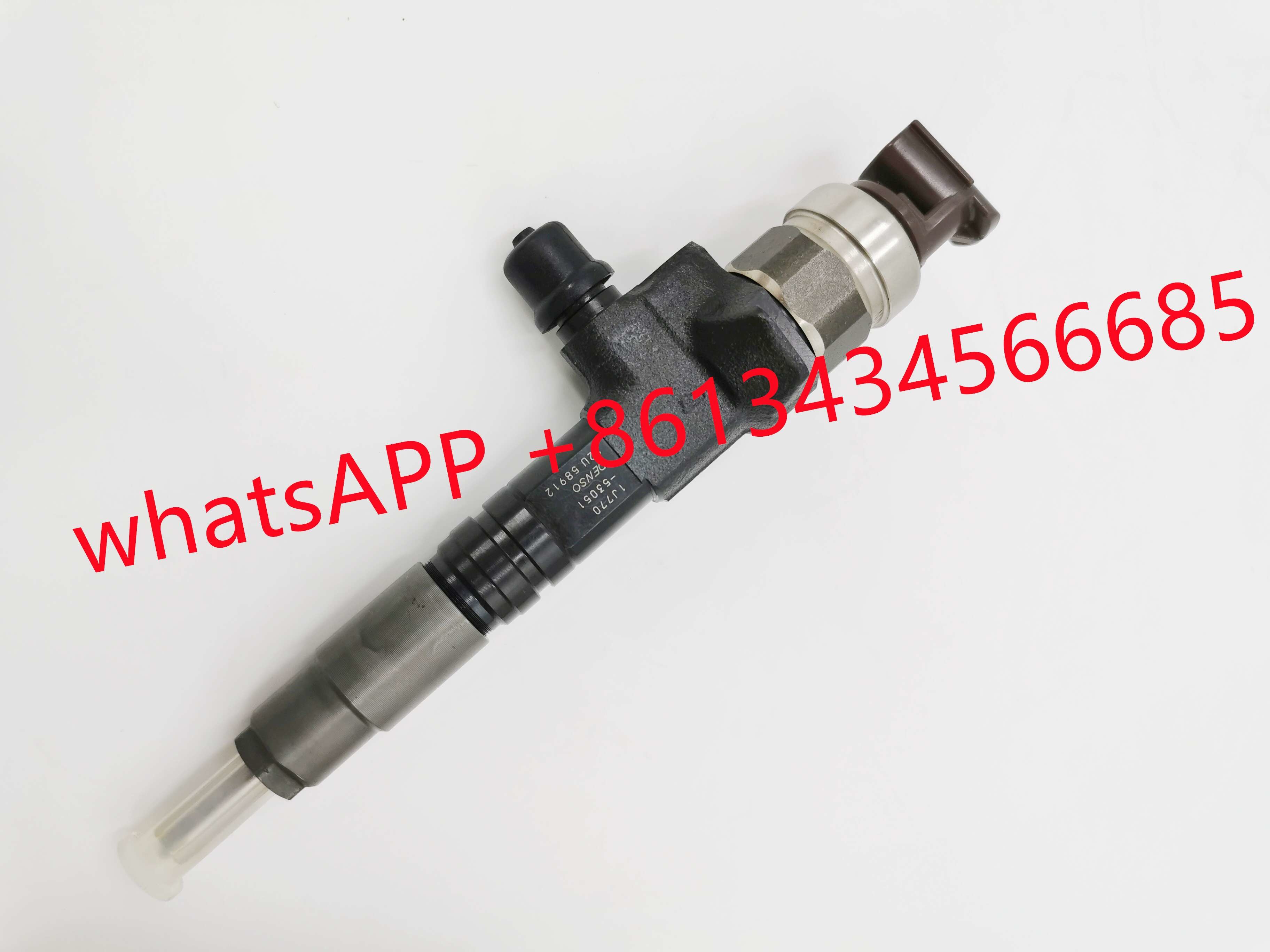 295050-1980 Diesel Fuel Injector 1J770-53050 1J770-53051 For KUBOTA V3307