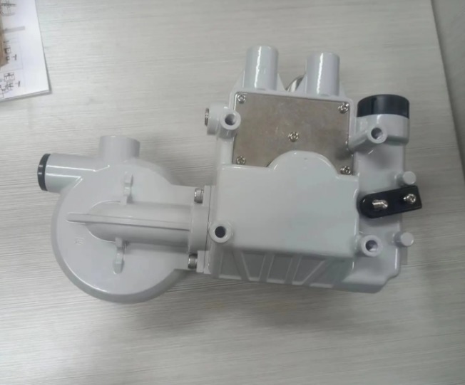 YTC Type Electrical Valve Positioner YT-1000RSN132S15 Angle Type YT-1000RSN Pneumatic Valve