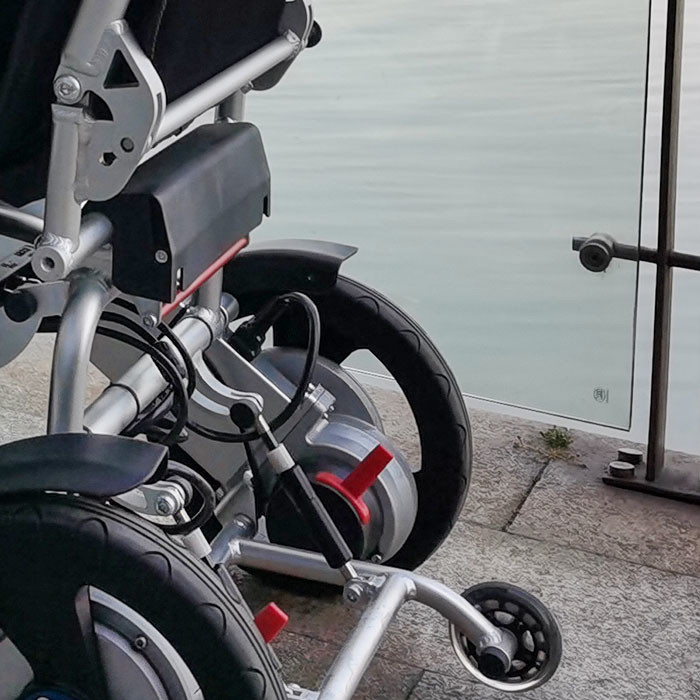 Handicapped Armrest Liftable Lightweight Electric Wheelchair