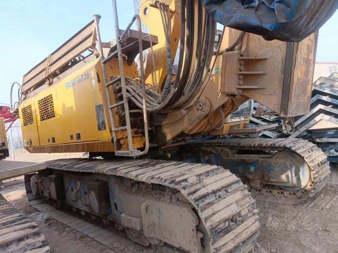 Construction Engineering Foundation Big Diameter Hole Rotary Drilling Rigs Construction Equipment