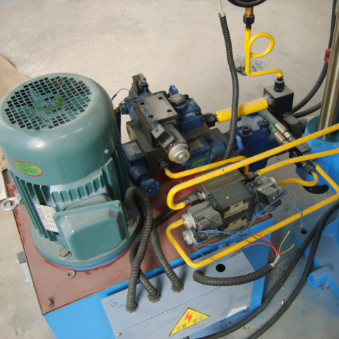 1.5 kW Power Rubber Bouncy Ball Vulcanizing Press Machine for Tire Manufacturing