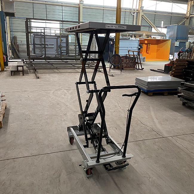 Mini Hydraulic Portable Scissor Lift Tables 150kg 27.56''X17.72'' Mobile Max Height 29.72in