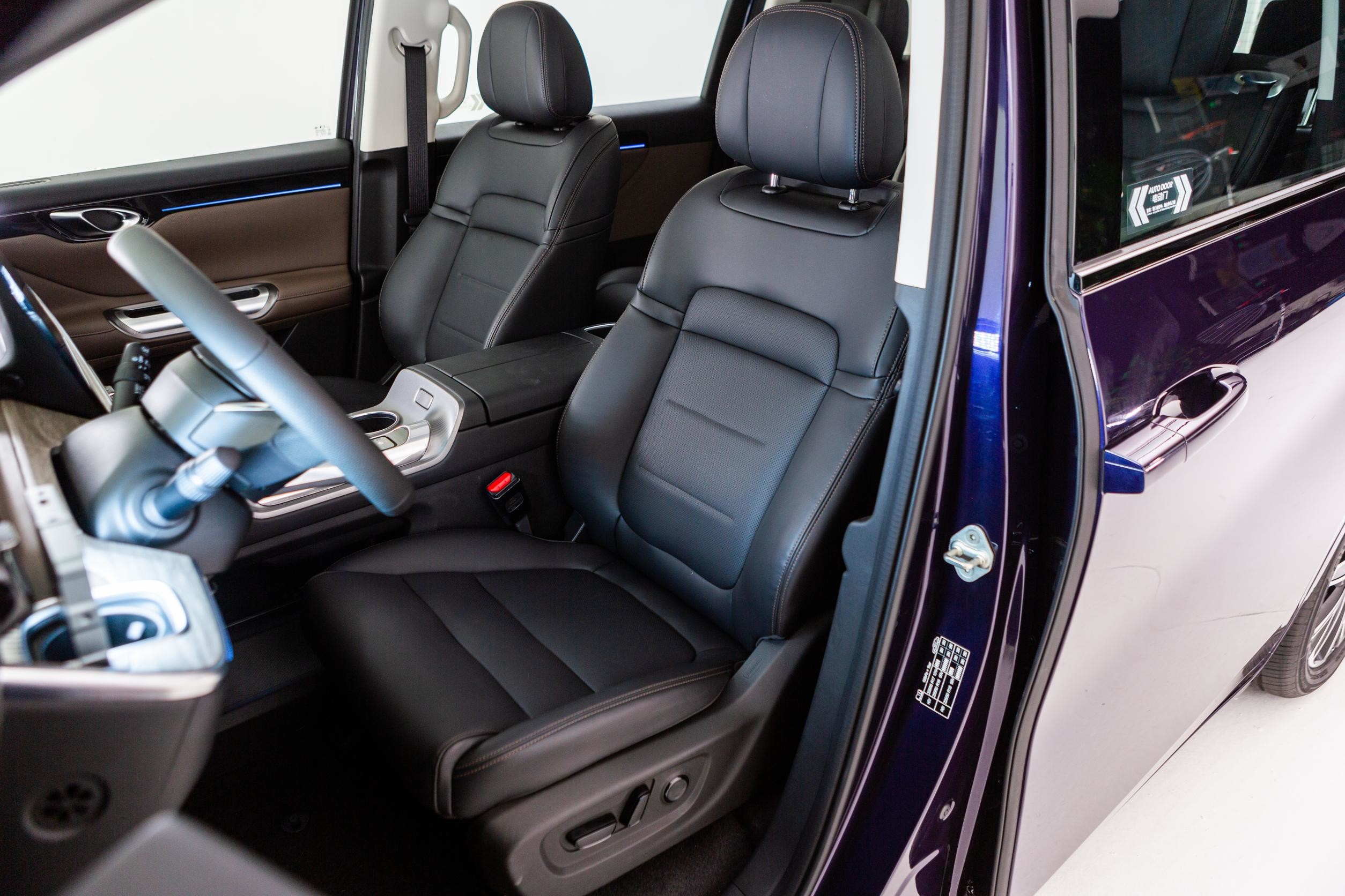 PHEV Hybrid Trumpchi E8 Cars Hybrid MPV 7 Seater 2024 2.0ATK 150km PRO Edition