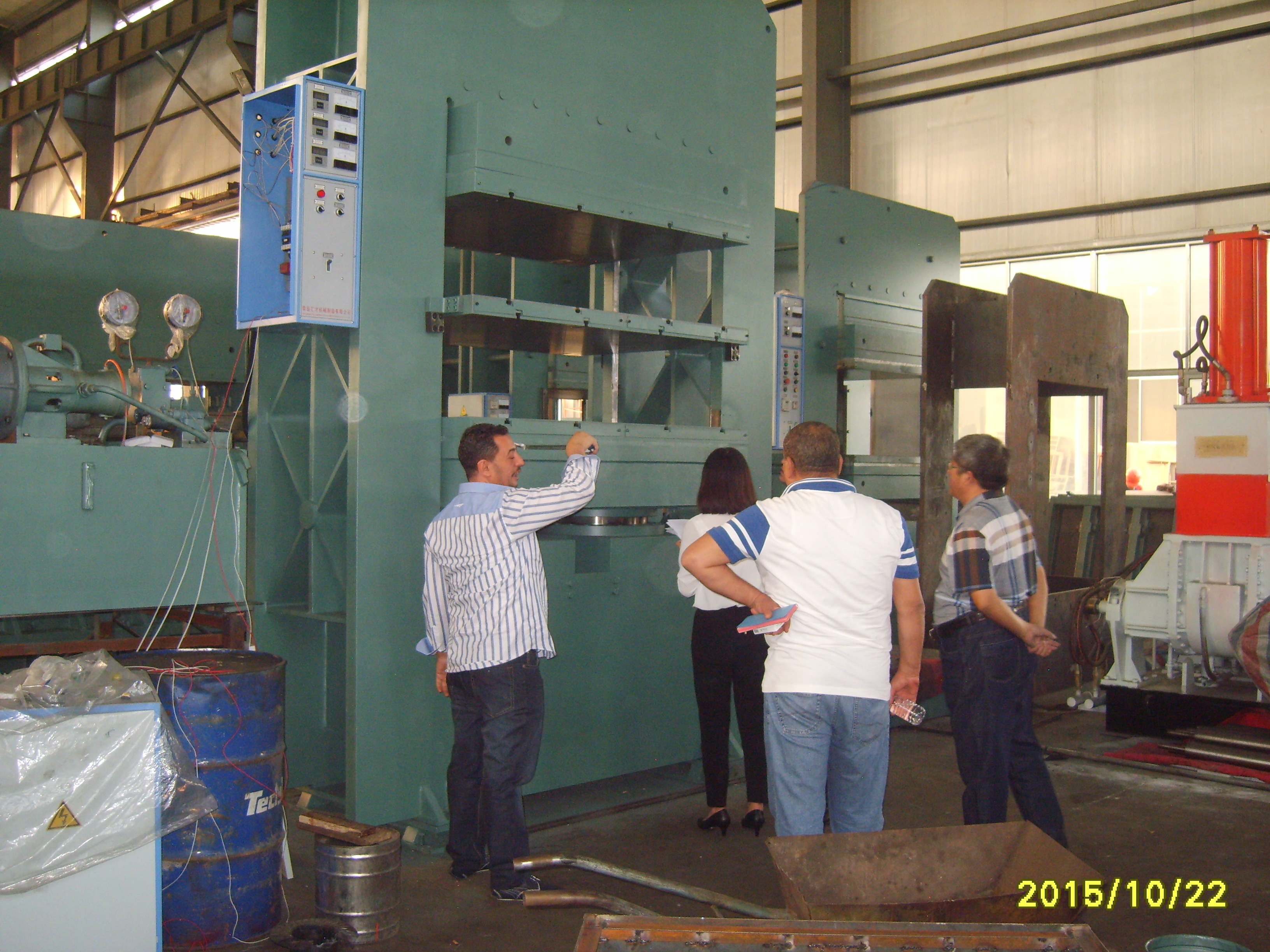 Conveyor Belt Vulcanizing Press with Total Pressure 25ton-3300ton Voltage 380V 220V
