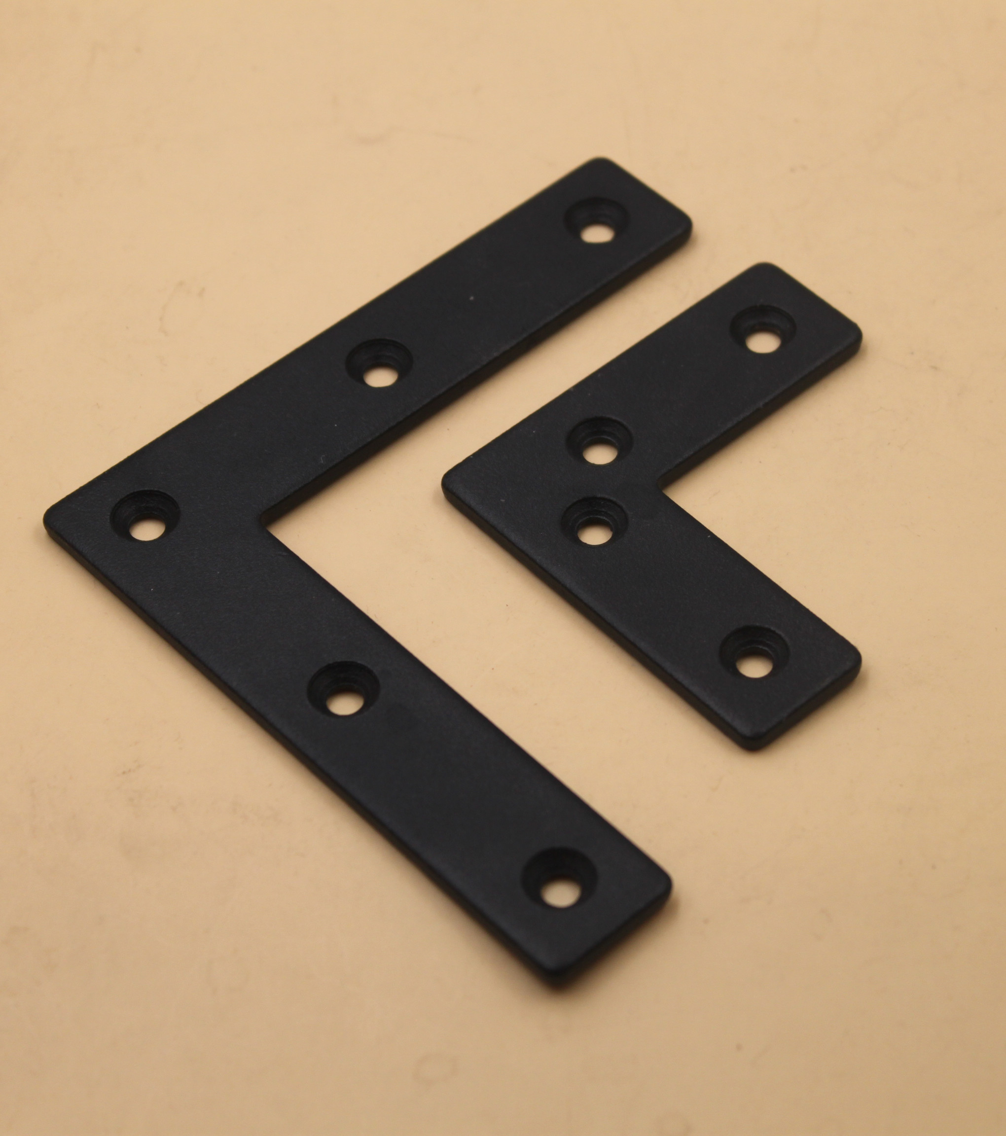 Black Steel L Angle Brackets Flat Corner Braces 40mm X 40mm For Wood Furniture