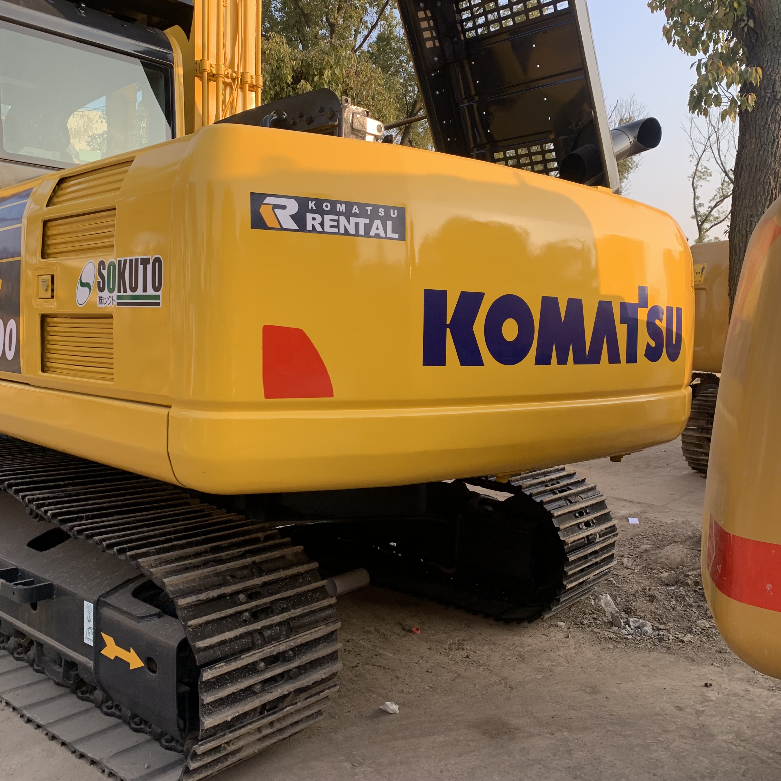110KW Used Komatsu PC200-8 Excavator with Cummins Engine Hydraulic Crawler Excavator