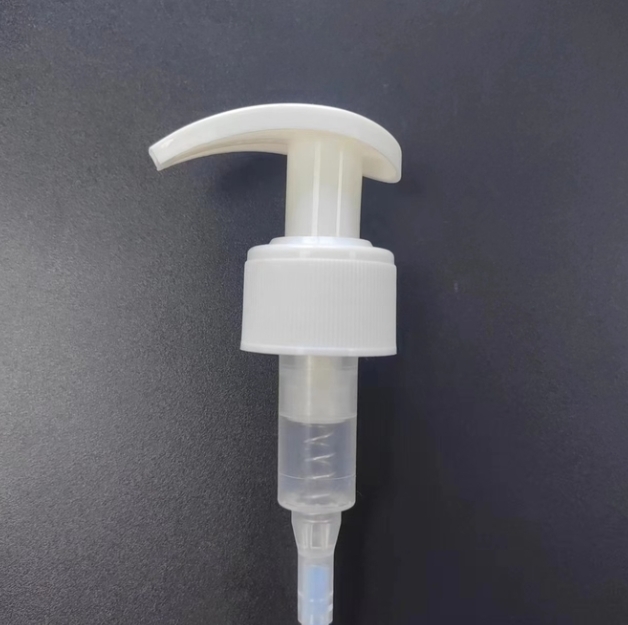 Lotion Pump 316SS Spring White Body Lotion Dispenser Pump Neck 24 / 28 Discharge Rate K202-5