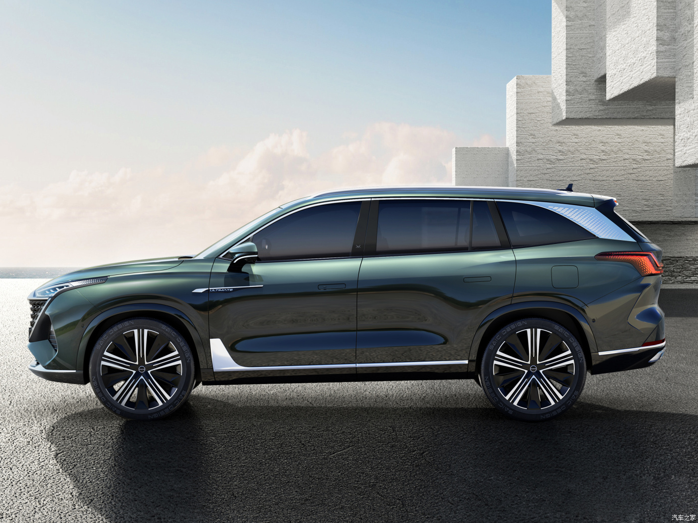 Tire Size R18 2024 Saic Roewe RX9 2.0T 242HP L4 Gasoline Cars 6 Seats Cars With Electric Driver's Seat Adjustment