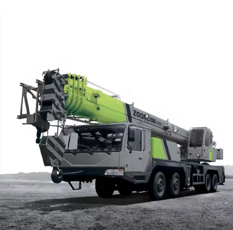 Used ZOOMLION Truck Crane 2000 Hour New Condition 50 Ton Load Capacity Core Engine Pump Motor Components Made China