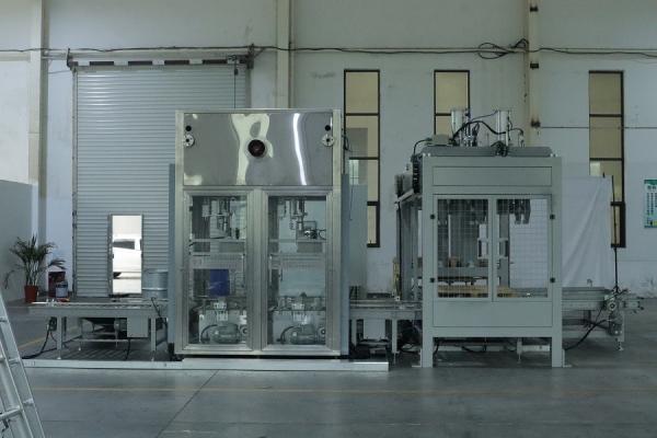 Semi Automatic Stainless Steel Bottling Machine 220V/50Hz Power Supply Capping