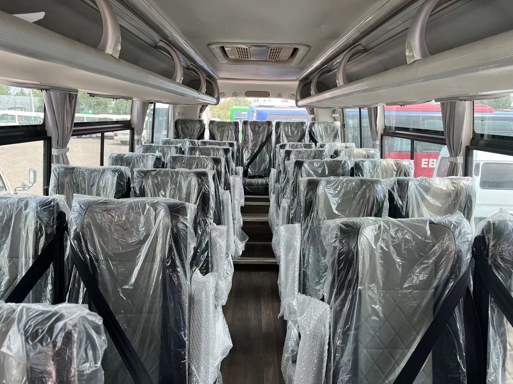 12000MM Manual Transmission Used Coach Bus 65 Seats 12m Length