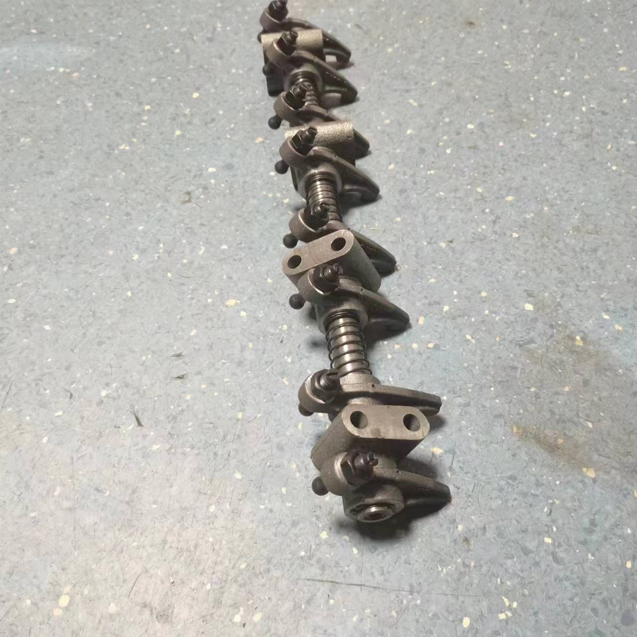 Original Rocker Arm Assembly for JAC Foton Cama Light Truck QC480 Engine 2408000320000