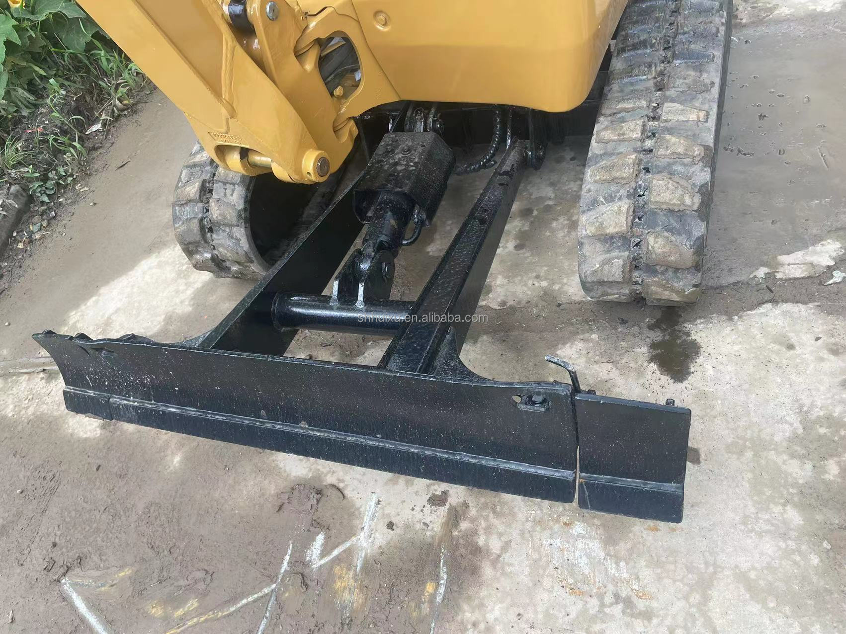 used mini excavator cat301.7 with rubber track/second hand mini excavator cat301.7 with cheap price for sale