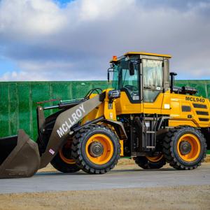 Quality Flexible 3 Ton Wheel Loader Shovel For Agriculture Garden Construction wholesale