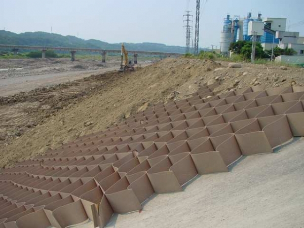 Black Plastic HDPE Geocell for Erosion Control and Soil Stabilisation in Construction