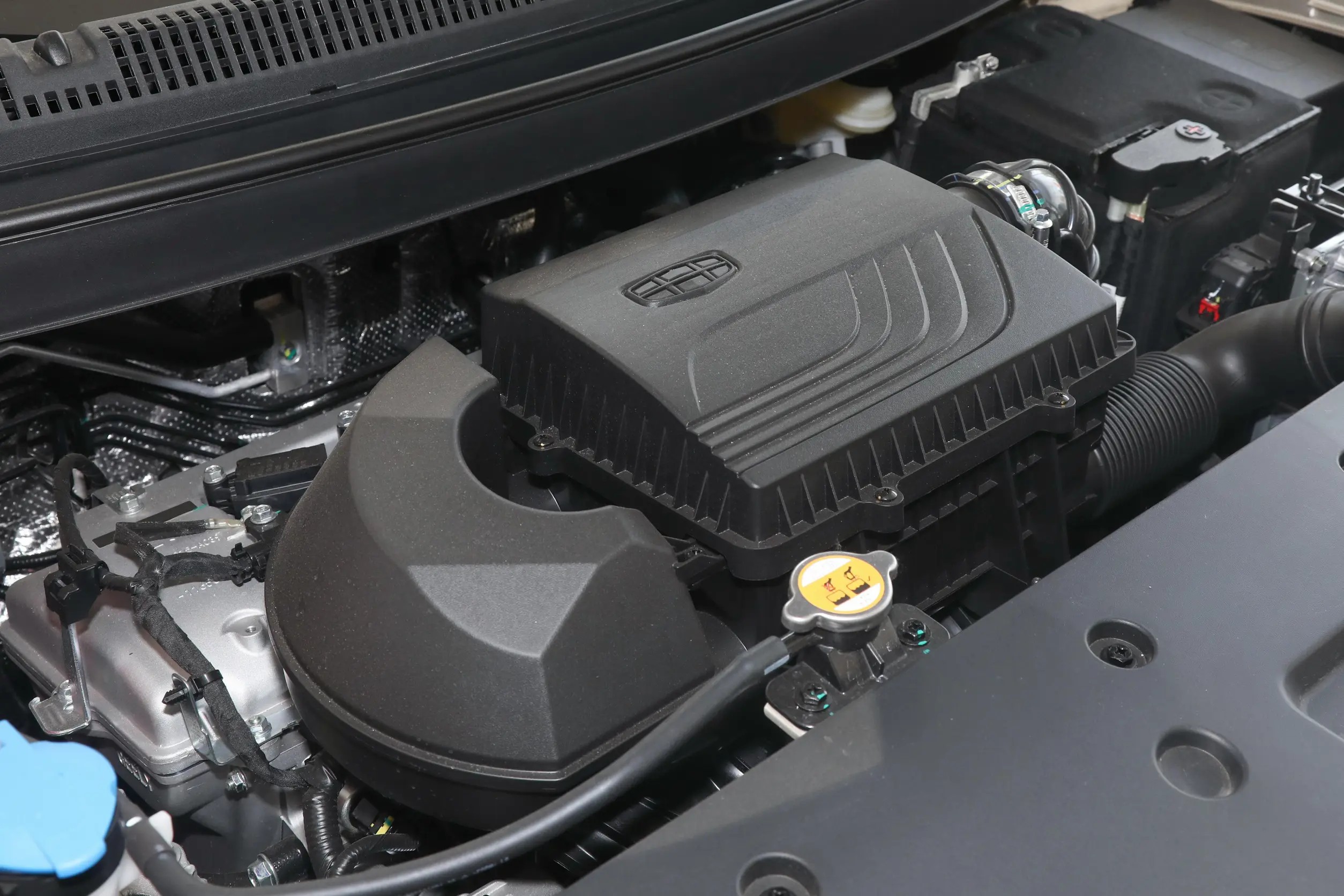 2024 Geely Gx3 LIVAN X3 Pro SUV Gasoline Vehicle with CVT Economic Automatic Wheelbase 2500-3000mm Direct Dealers