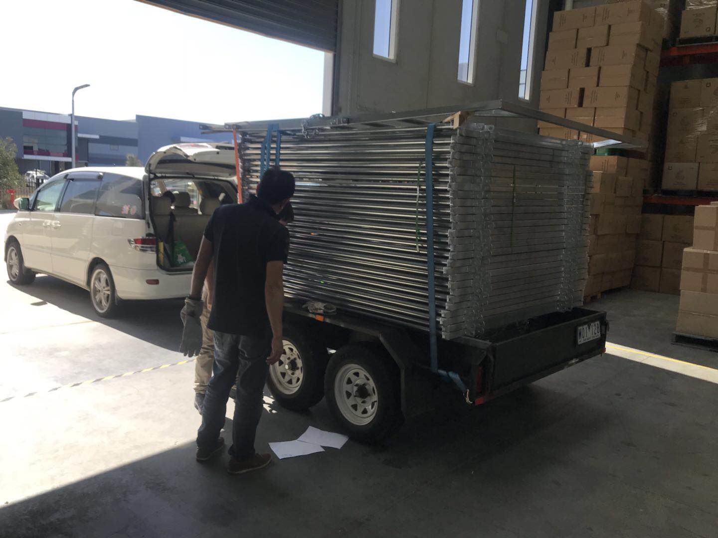 Six Bars Heavy Duty Metal Oval Rail Cow Fence Panels for Au Market