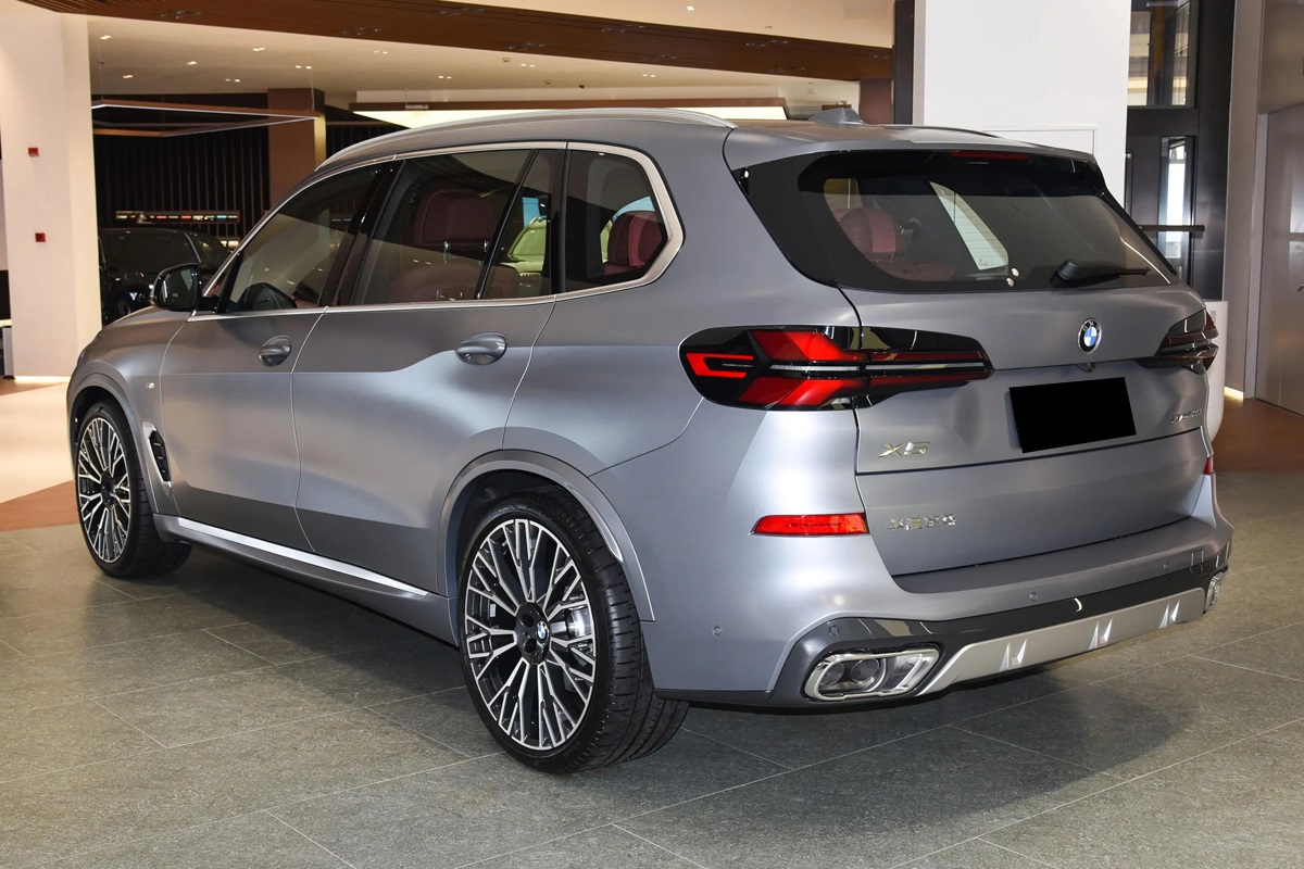 BMW X5 Mild Hybrid Used Car 5 Doors 5 Seats 3.0T L6 48V Sports SUV 250km/h Multi-function Steering Wheel