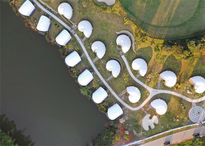 New Design Snail Shape Luxury Resort Glamping Tent With 1 Bedroom And 1 Bathroom For Campsite