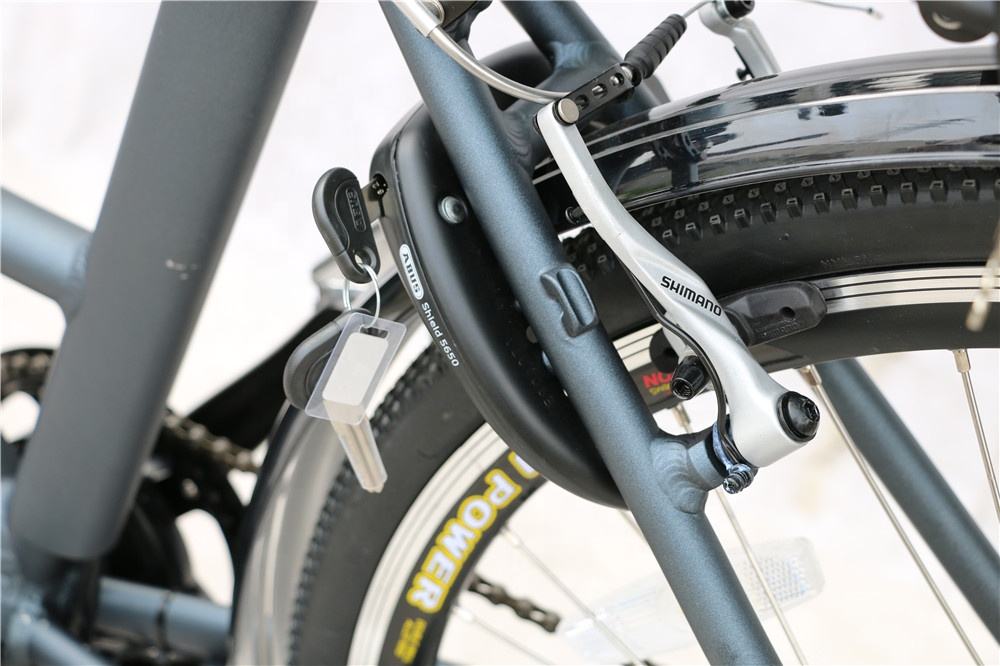 700C 250W Mid Drive Electric Bike 10.4Ah Lithium Battery Electric Bicycles For Adults