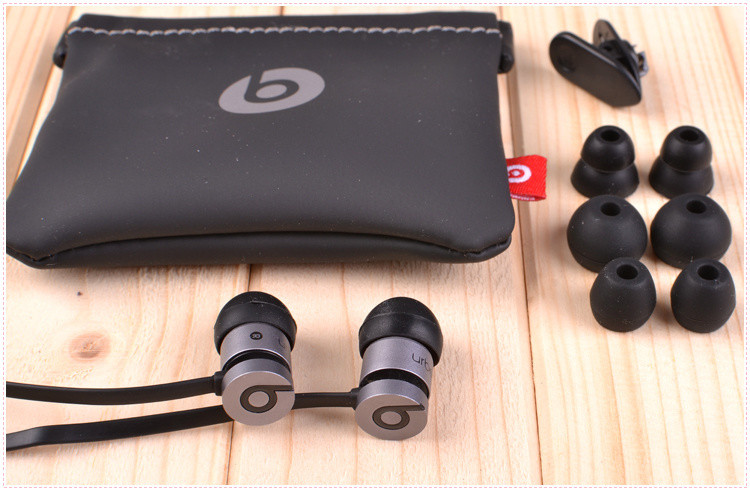 Beats by Dr. Dre UrBeats In-Ear Earbud Headphones With ControlTalk - Space Gray made in china grgheadsers.com