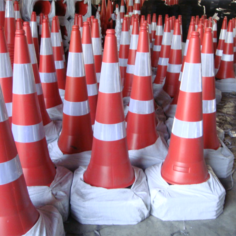 PE Plastic Road Cone For Highway Traffic Safety In Eye-Catching Orange