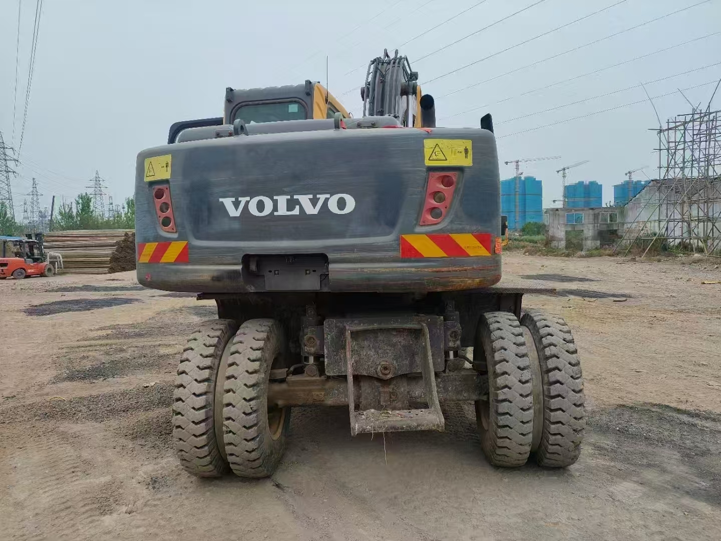 Used Volvo EW145B Wheeled Excavator Reliable Second-Hand Wheel Excavator