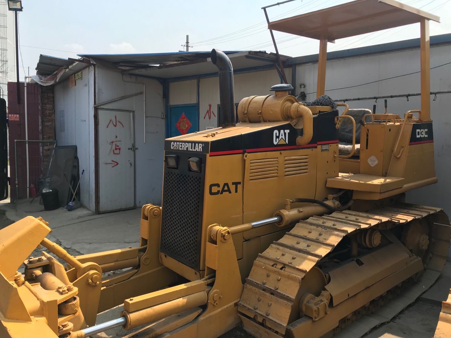 Original Japan Used CAT D3C Bulldozer For Sale/Second hand Caterpillar D3C Bulldozer with 6 way blade