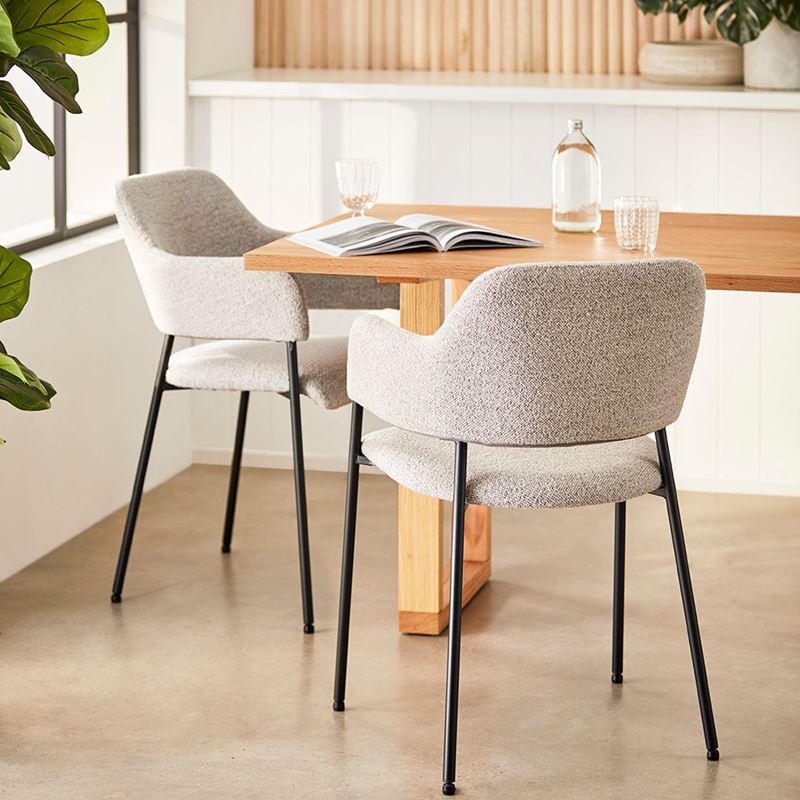 Customized Color Metal Legs Velvet Dining Chair for Minimalist Nordic Leisure in Hotel