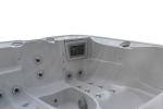 E-372D Acrylic Whirlpool Massage Outdoor Spa Tub Balboa Swim Spa For 3 Persons