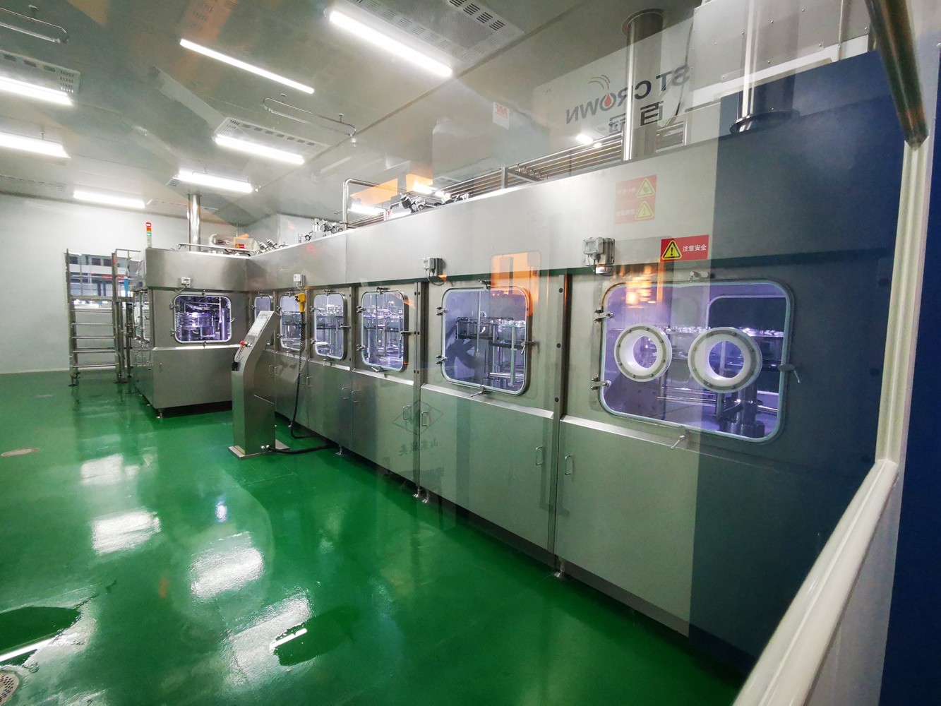 Patented Filling Valve Ultra Clean Filling Machine