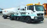 380hp Aircraft Refuelling Vehicles , HOWO 2/3 Axles Aviation Refueling Equipment