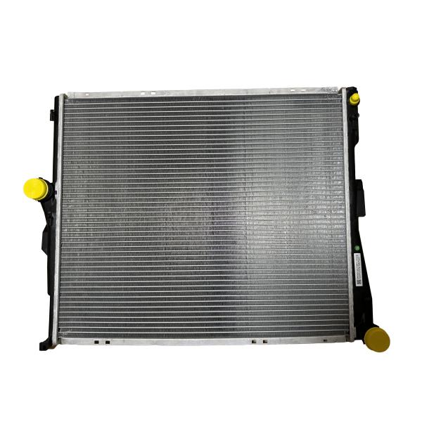 BMW X3 E83 03-10 Auto Parts Car Cooling System Aluminum Radiator with Plastic